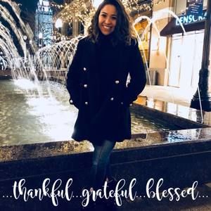 Meet your Posher, Ana